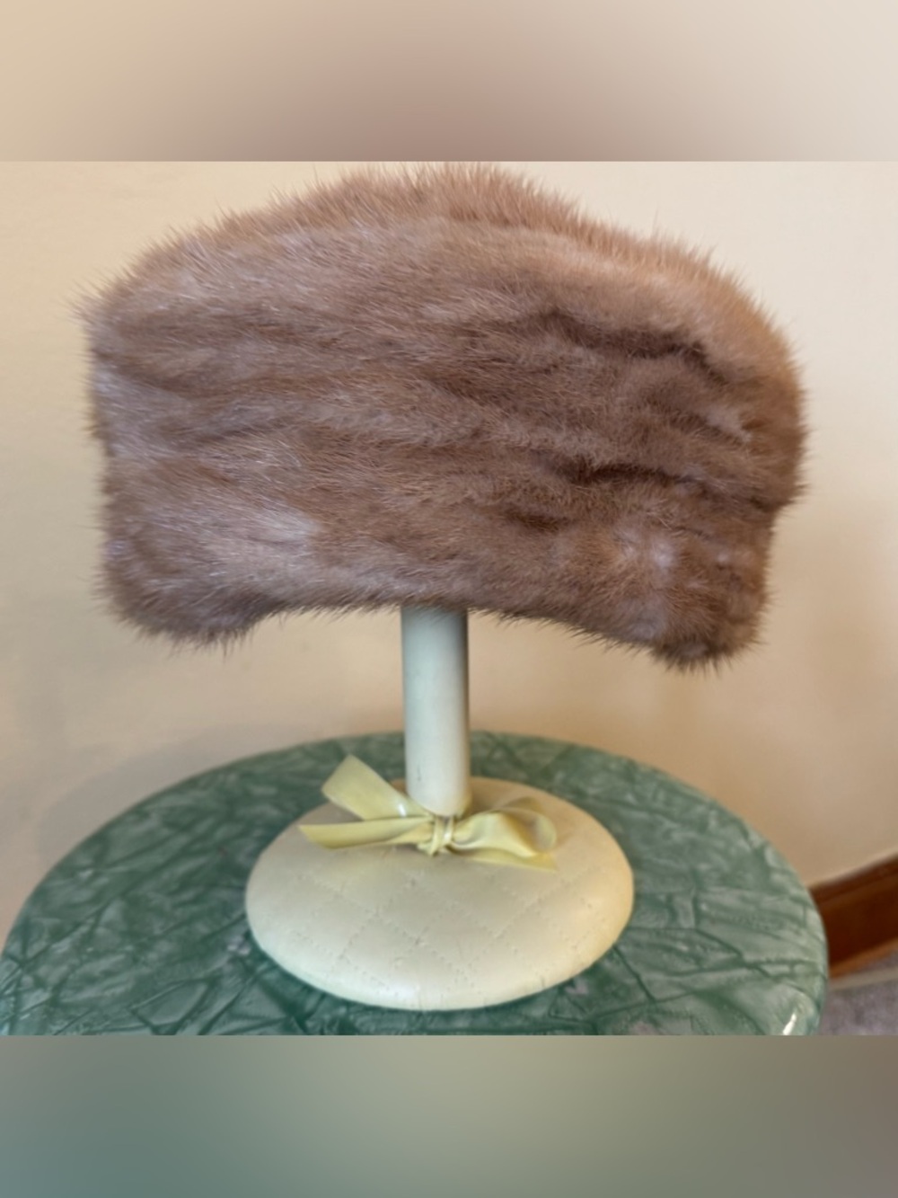 Vintage Brown Mink Fur Pill Box Hat.
